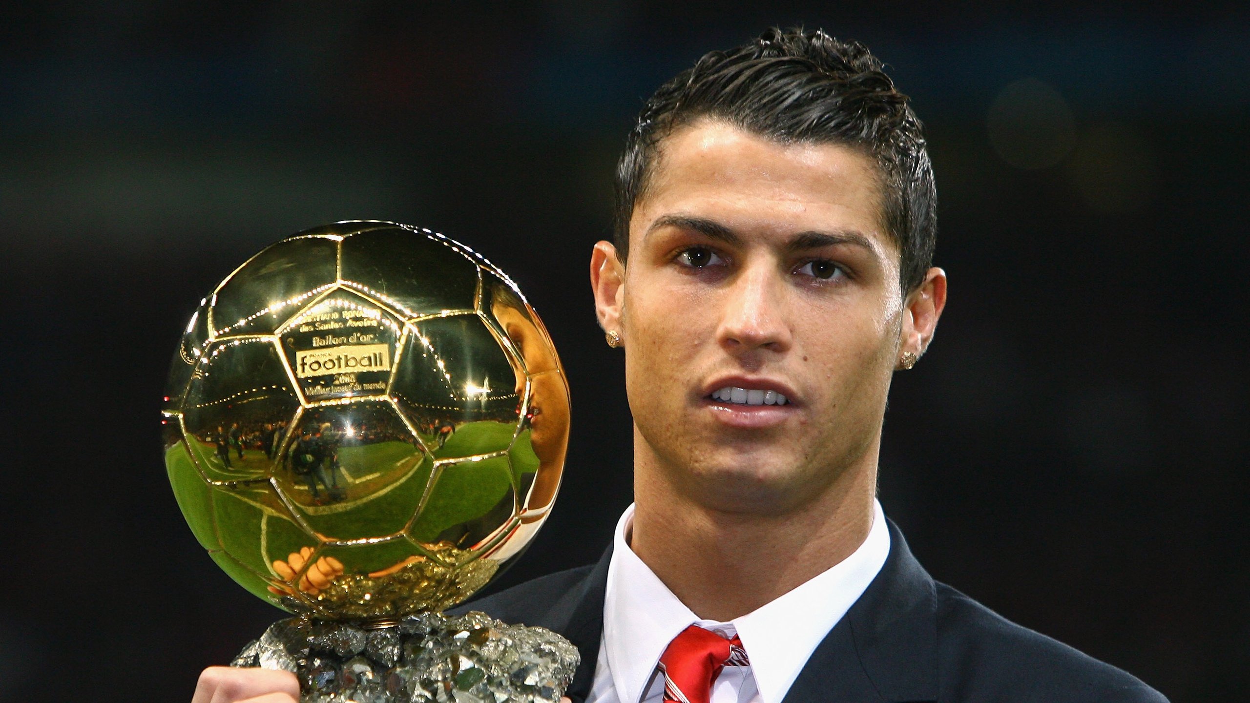 球员公益行动,助力贫困儿童追逐足球梦,公益足球标语