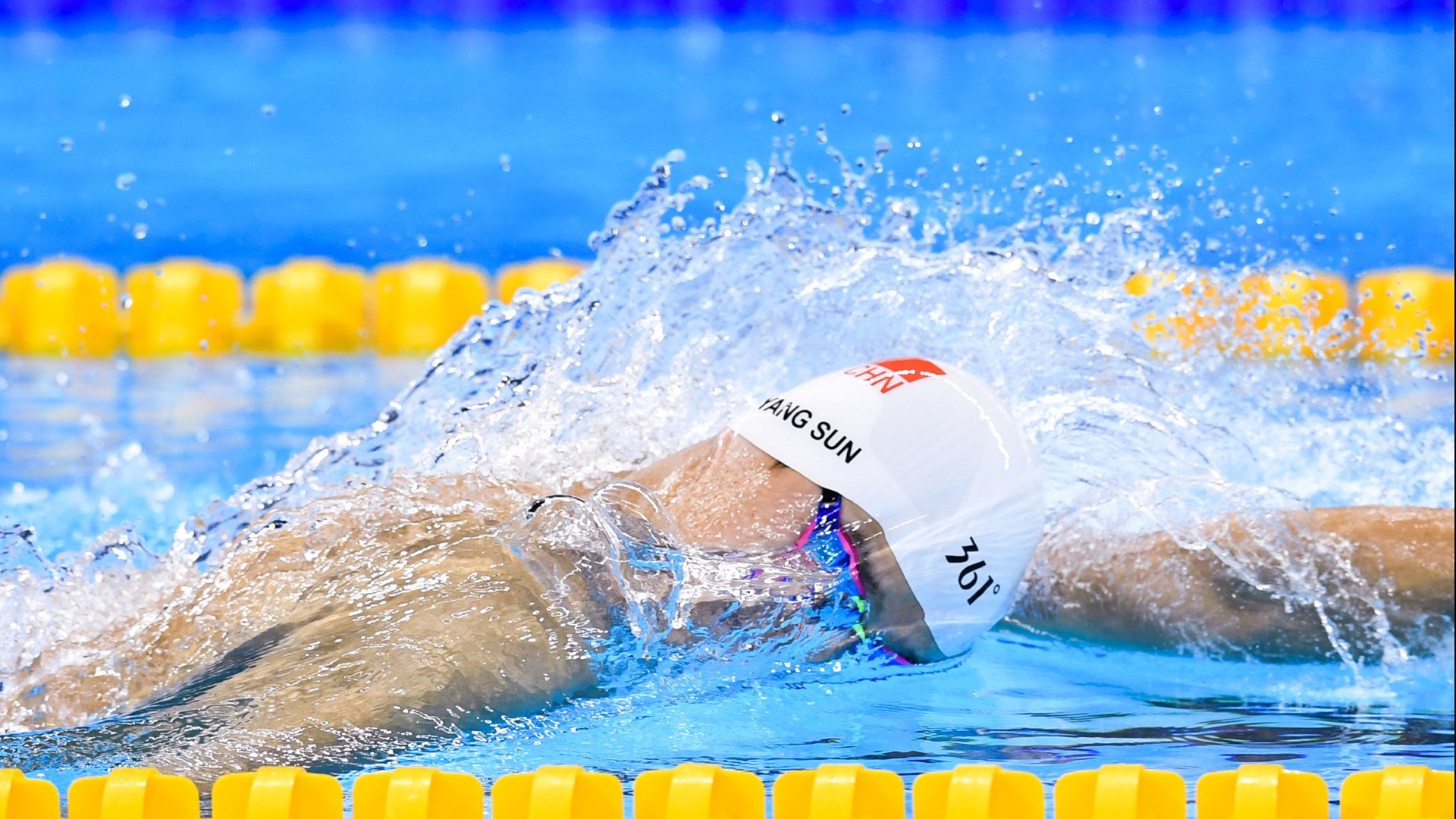 美国队稳定发挥赢得观众热烈掌声，美国队稳定发挥赢得观众热烈掌声的原因