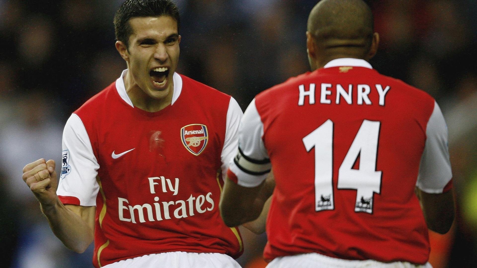 爱游戏-中国足球联赛球迷服务质量持续改善，中国足球的球迷们现在真的感到很迷茫面对这片绿茵场